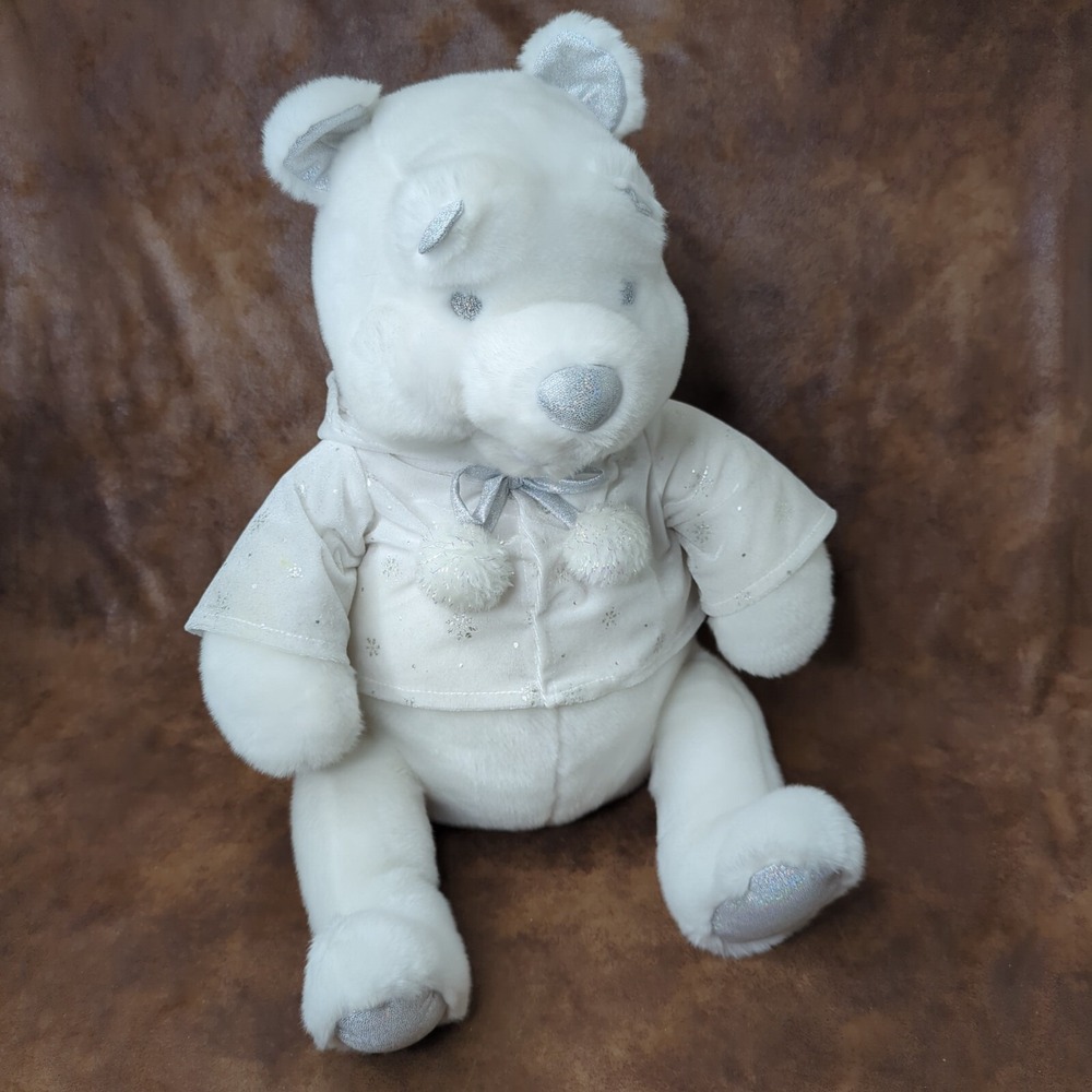 Disney Store Christmas Winnie the Pooh Snowflake Pals White Plush Stuffed